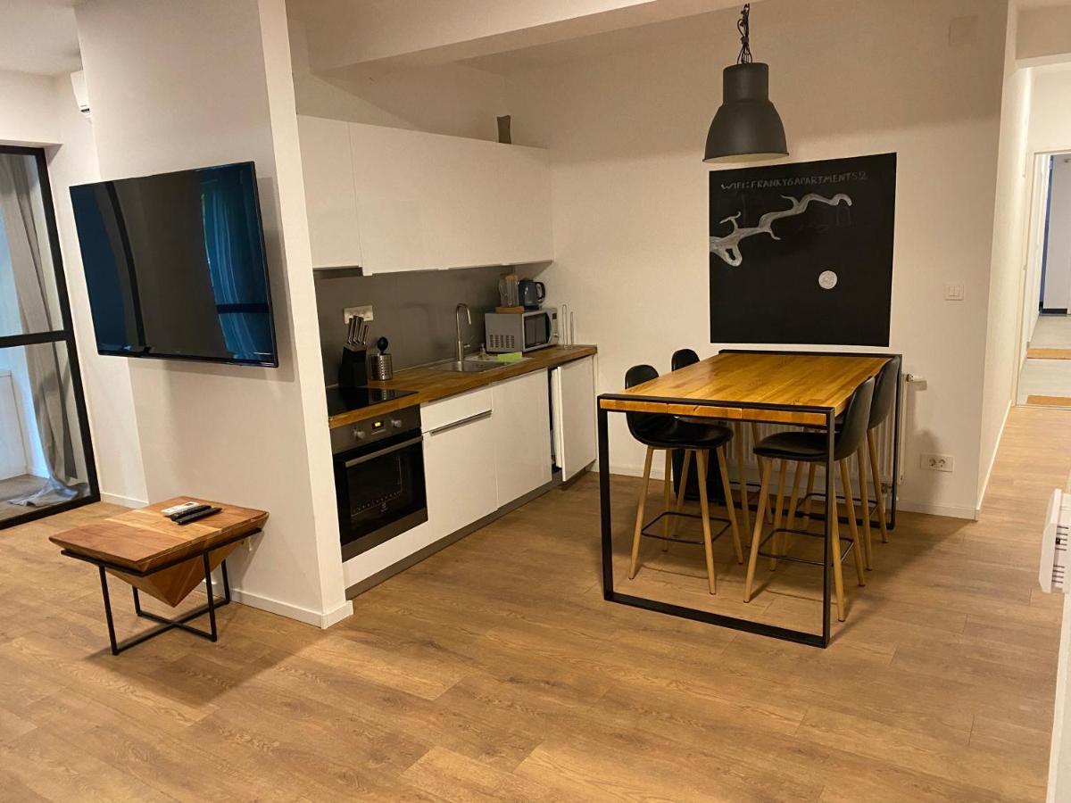 Apartment Franky 6 , 1 St Floor ザグレブ エクステリア 写真